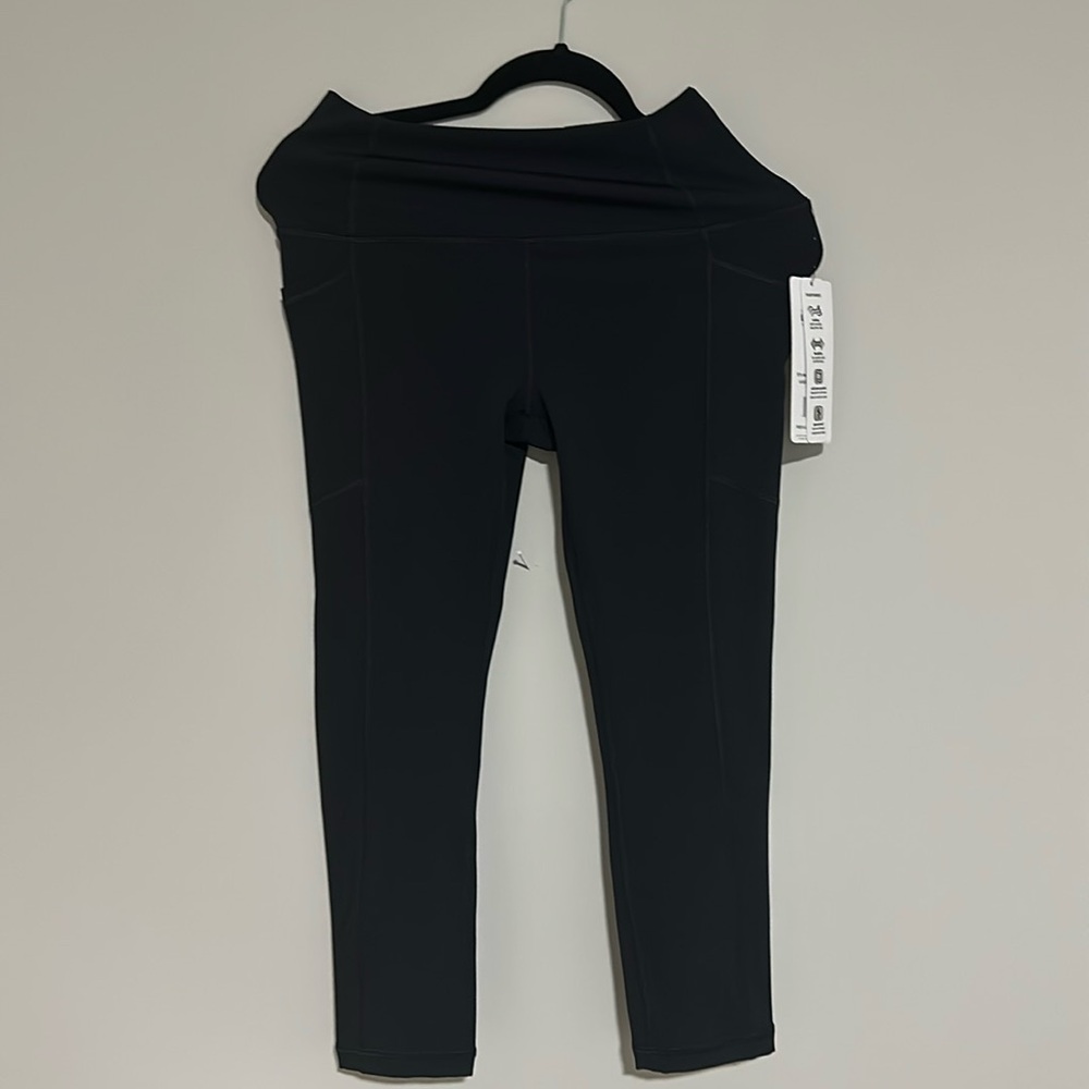 New leggings color black size small